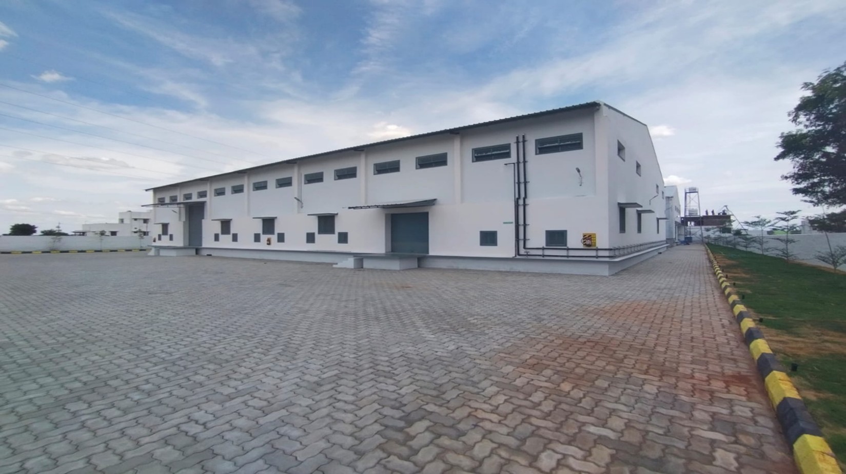 LogistiHub Complex